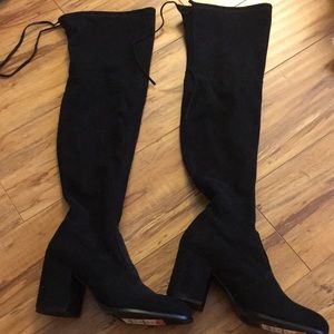 Dolce vita suede boots size 6 1/2 like new